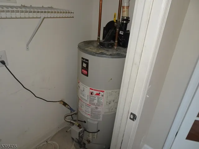 $2,000 | 112 Limerick Lane, Unit 1, Phillipsburg, NJ 08865