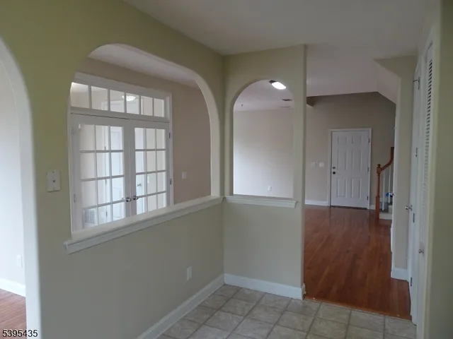 $2,000 | 112 Limerick Lane, Unit 1, Phillipsburg, NJ 08865