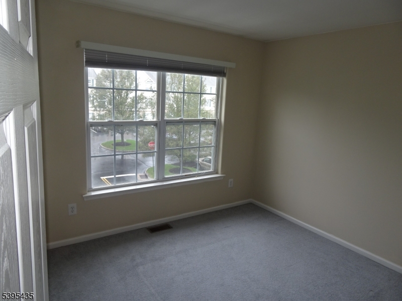 112 Limerick Lane, Unit 1 Phillipsburg, NJ 08865 - Photo 17 of 35