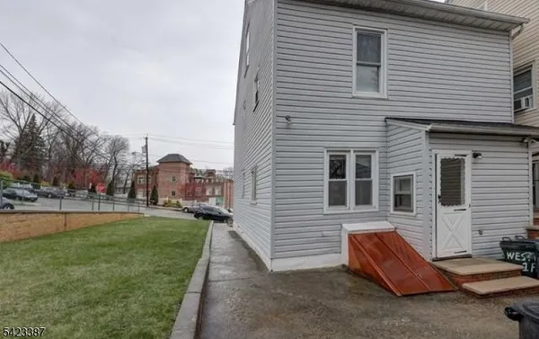 $1,700 | 58 Westervelt Avenue, Hawthorne, NJ 07506