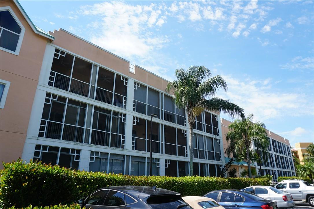 85 Gulfstream Road, Unit 105A Dania Beach, FL 33004 - Photo 5 of 80 Photo 5