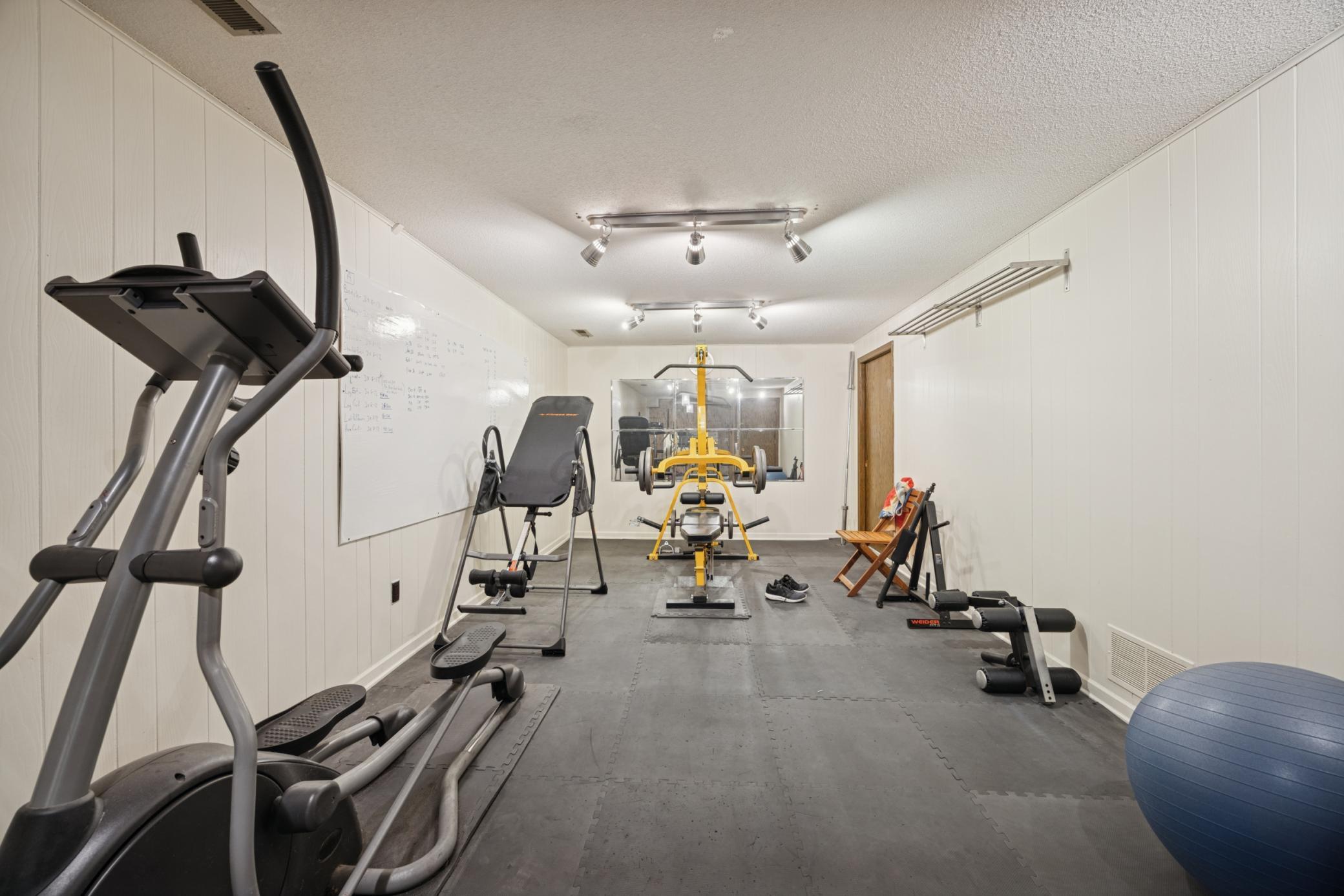 1601 Berne Road Northeast Fridley, MN 55421 - Photo 20 of 28