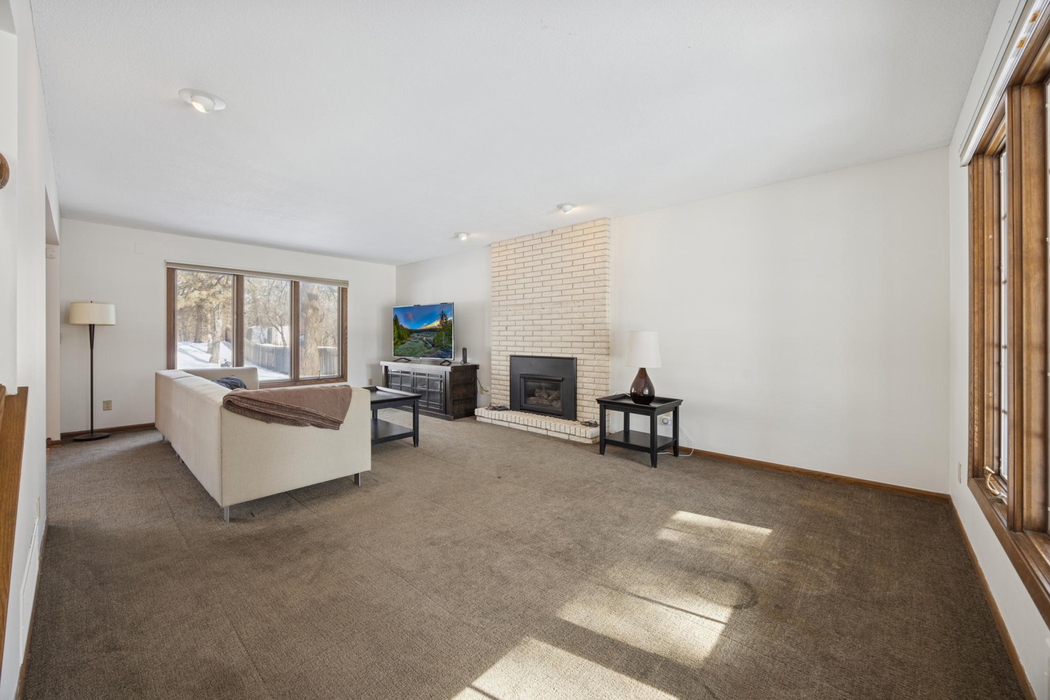 1601 Berne Road Northeast Fridley, MN 55421 - Photo 3 of 28