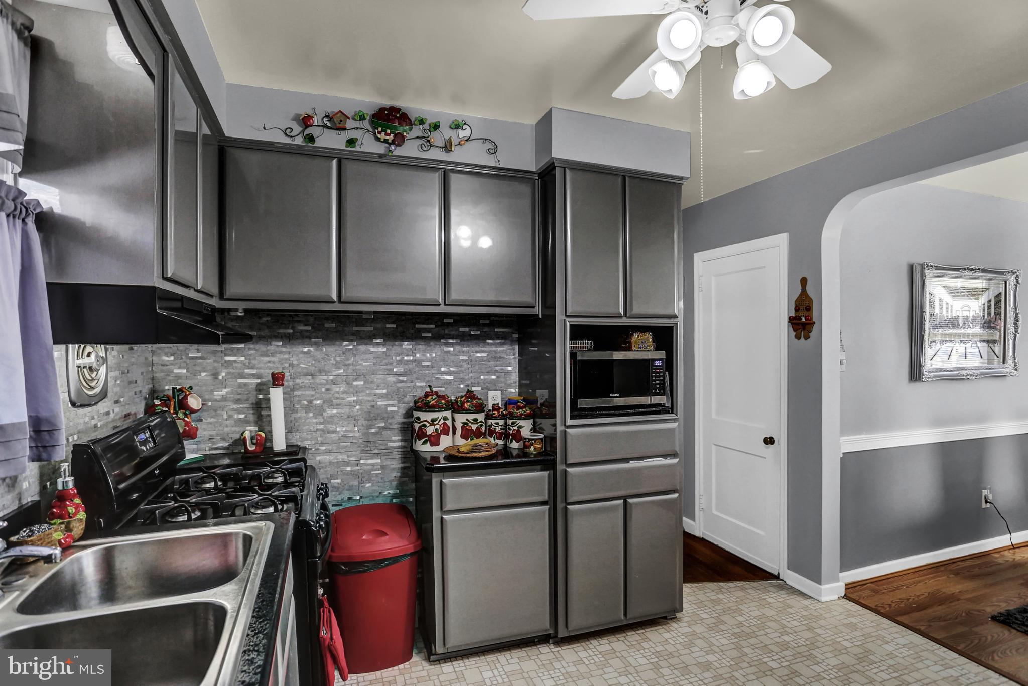 332 Edgewood Road York, PA 17402 - Photo 17 of 26 Gallery Image 17