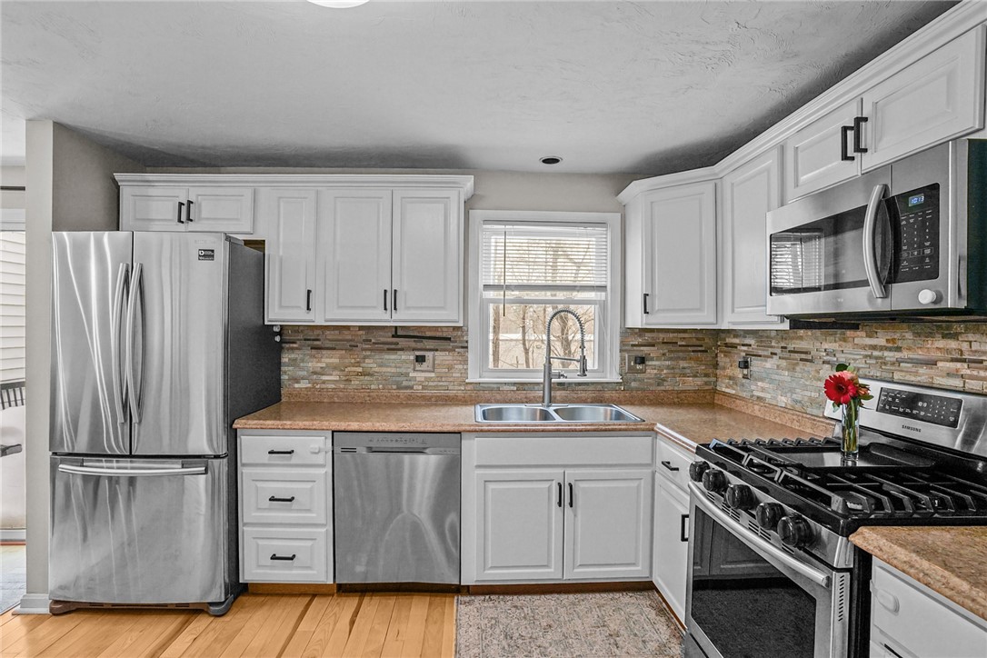 1 Magnum Court, Unit 4 Smithfield, RI 02917 - Photo 9 of 34