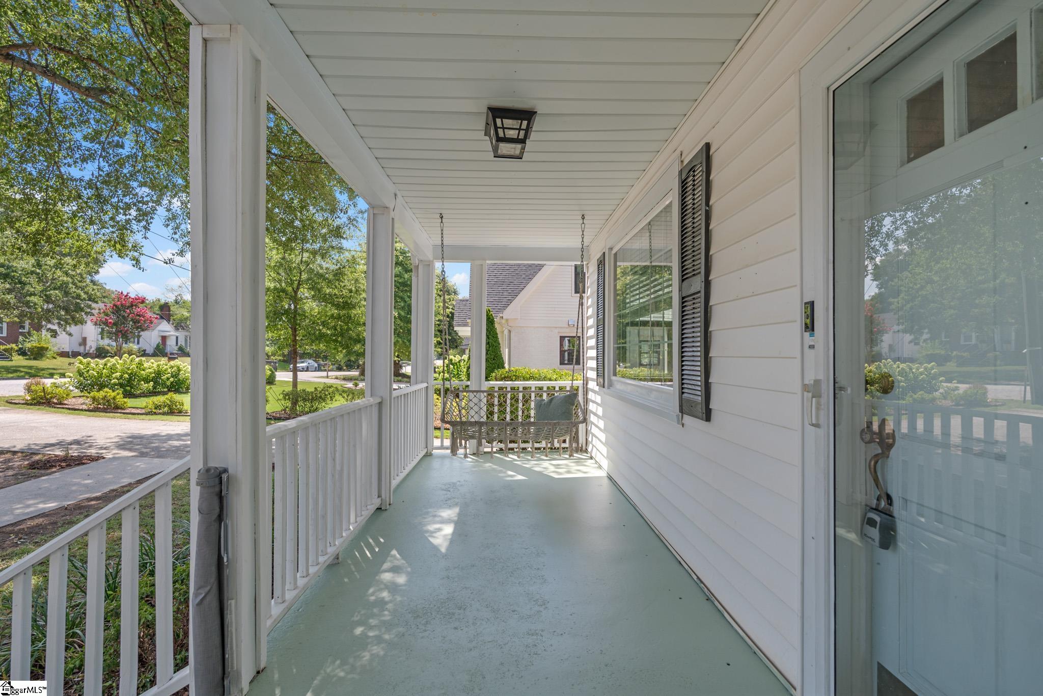 101 Harrington Avenue Greenville, SC 29607 - Photo 3 of 36
