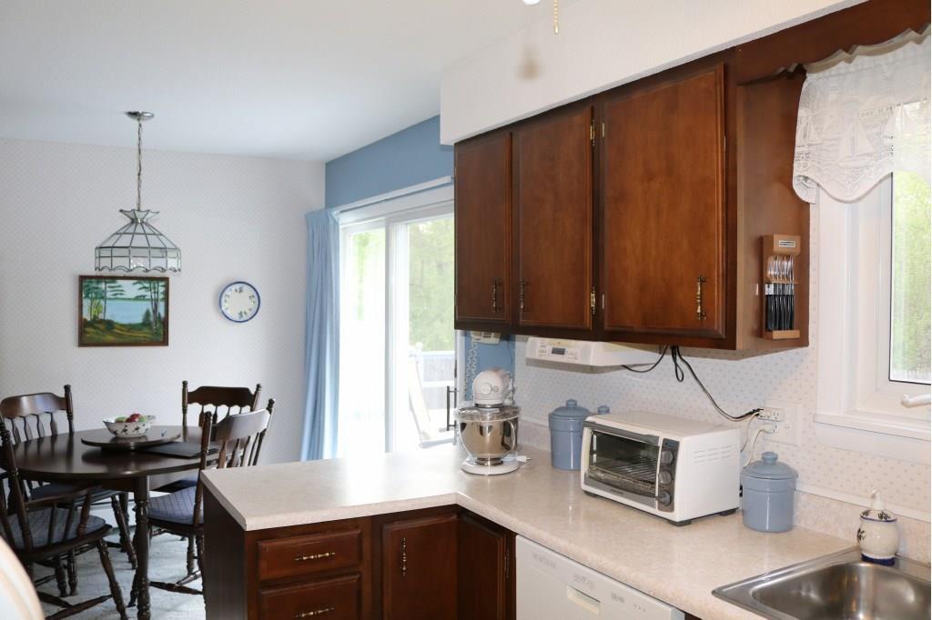 34 Nottingham Way Brewer, ME 04412 - Photo 8 of 20 Photo