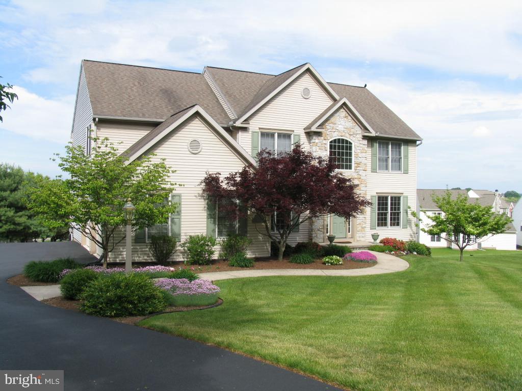 1303 Sylvan Road Lancaster, PA 17601 - Photo 3 of 38