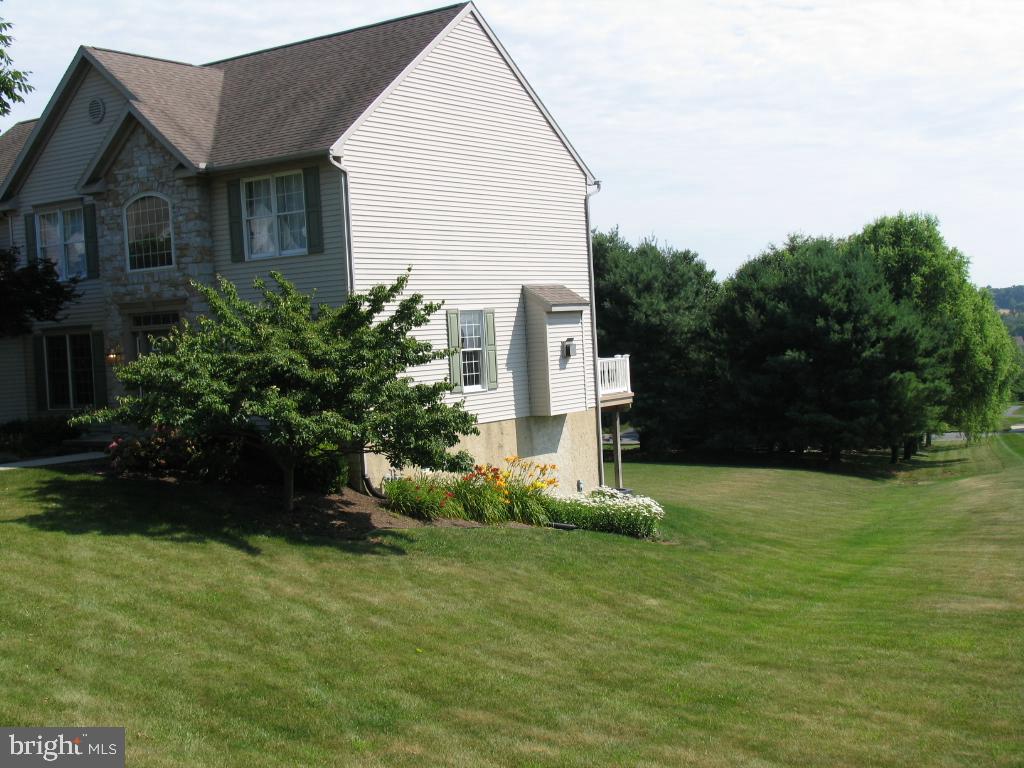 1303 Sylvan Road Lancaster, PA 17601 - Photo 4 of 38