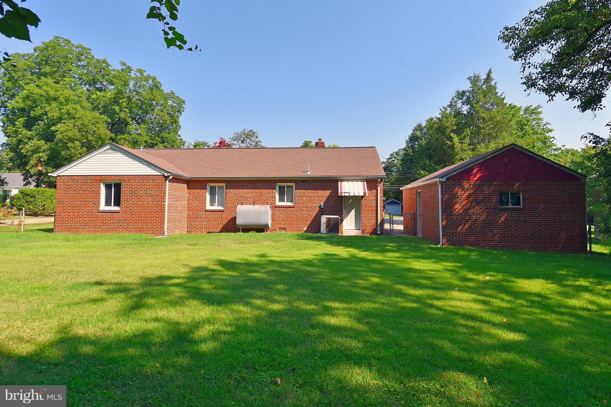6107 Manor Road Clinton, MD 20735 - Photo 21 of 24 Exterior (Rear)