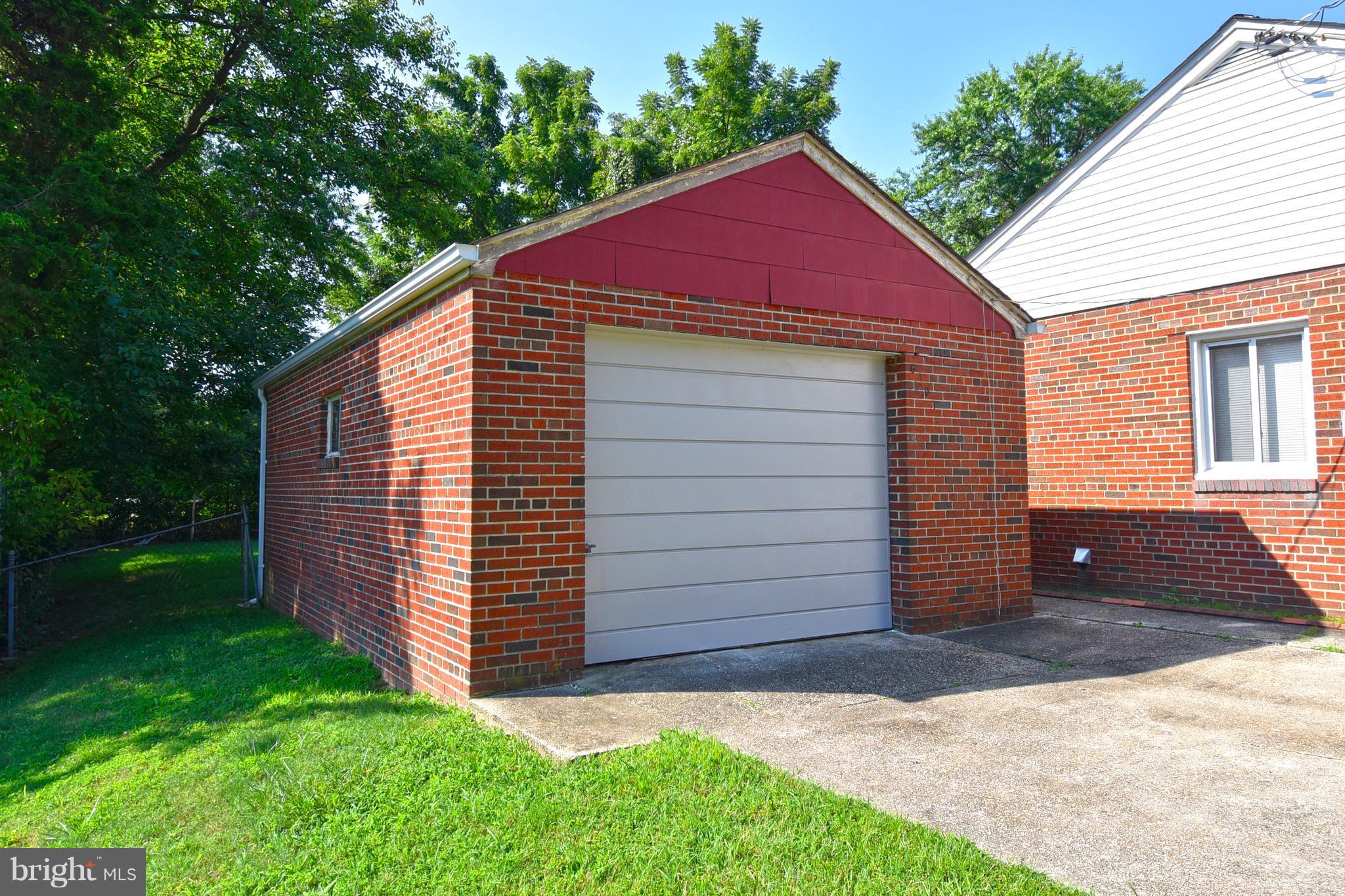 6107 Manor Road Clinton, MD 20735 - Photo 22 of 24 Exterior (General)