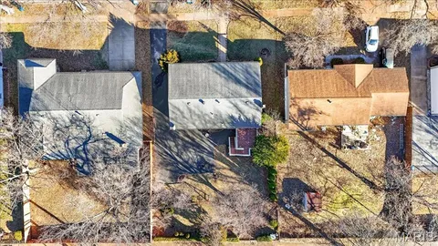 $390,000 | 821 Courtland Place, Manchester, MO 63021