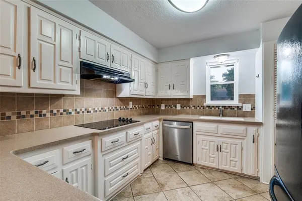$439,900 | 2825 Teakwood Lane, Plano, TX 75075