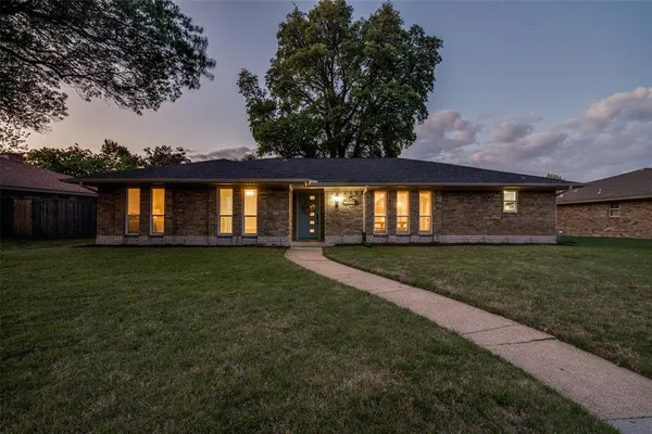 $439,900 | 2825 Teakwood Lane, Plano, TX 75075