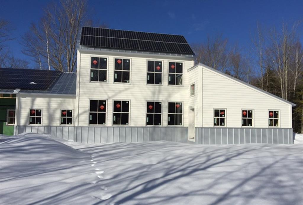 8 Peter Robin Way Freeport, ME 04032 - Photo 1 of 12 Photo