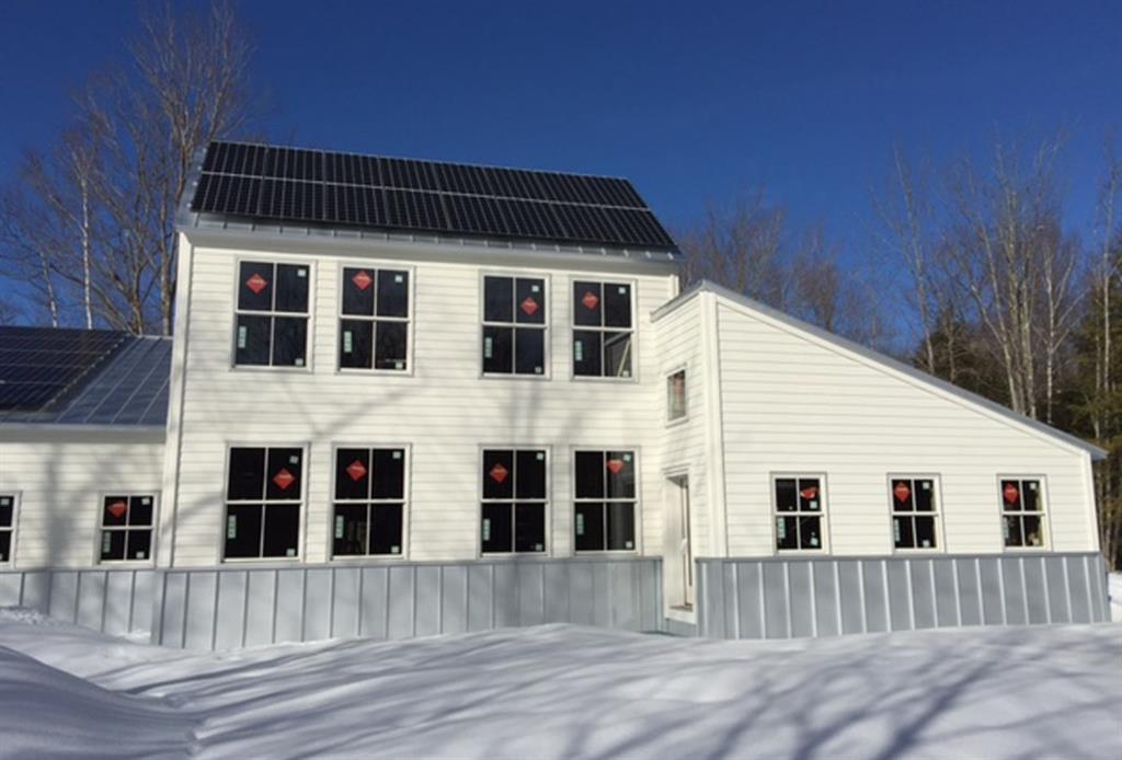8 Peter Robin Way Freeport, ME 04032 - Photo 2 of 12 Photo