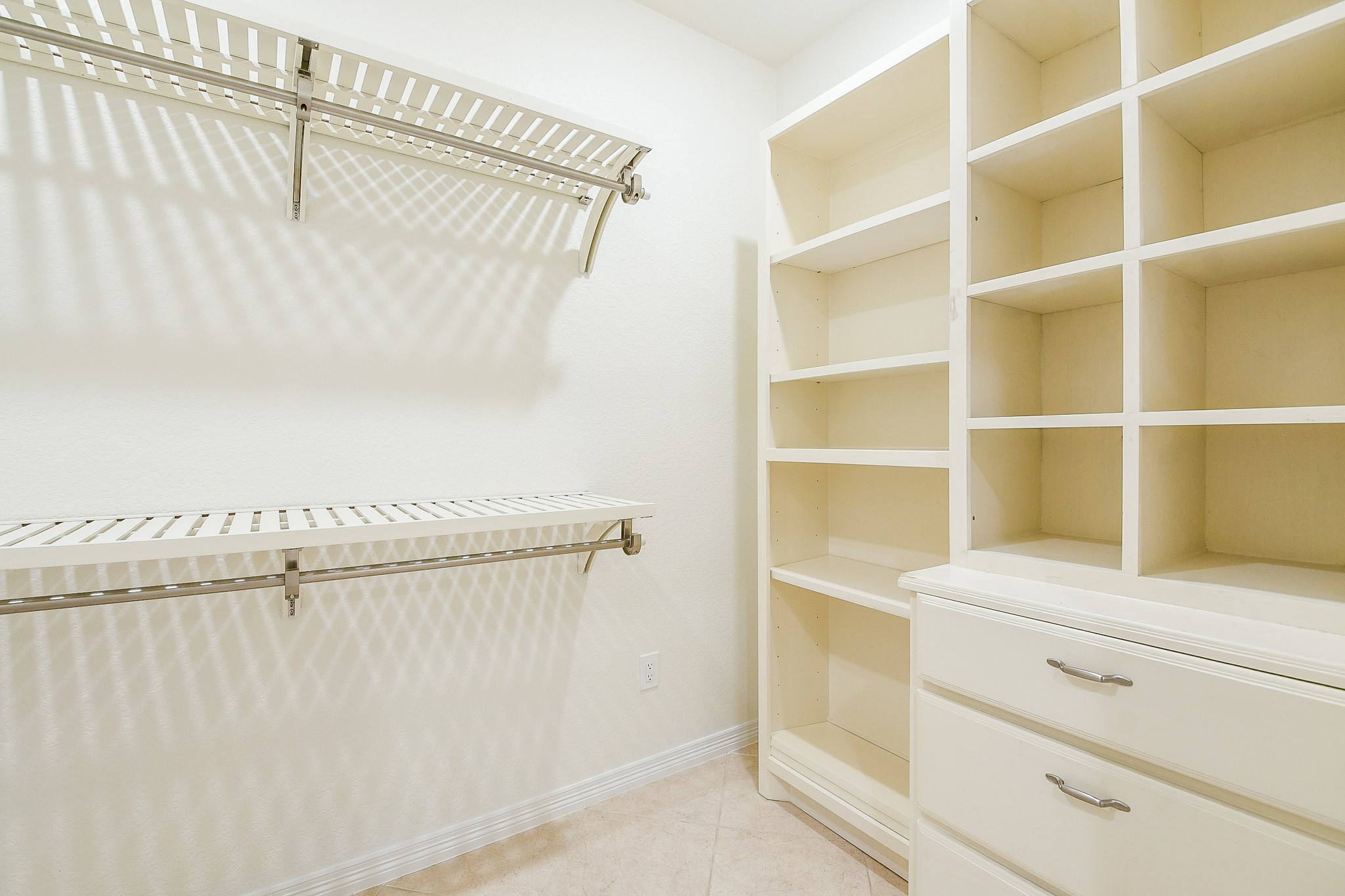 404 Moss Street Houston, TX 77009 - Photo 25 of 40 a close view of closet