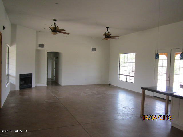9080 North Shannon Road Tucson, AZ 85742 - Photo 3 of 26