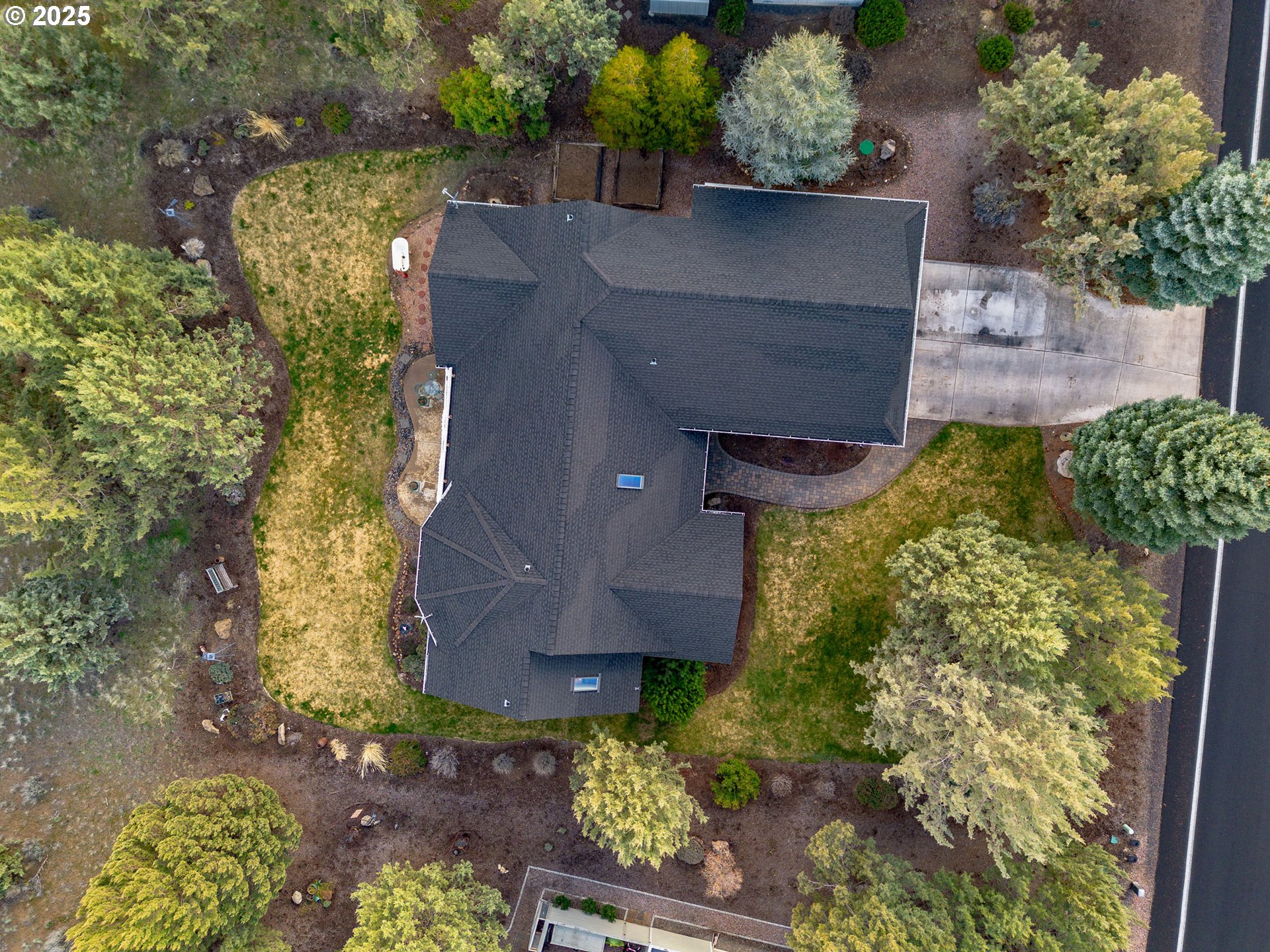 8830 Merlin Drive Redmond, OR 97756 - Photo 26 of 32 an aerial view of a house with a yard