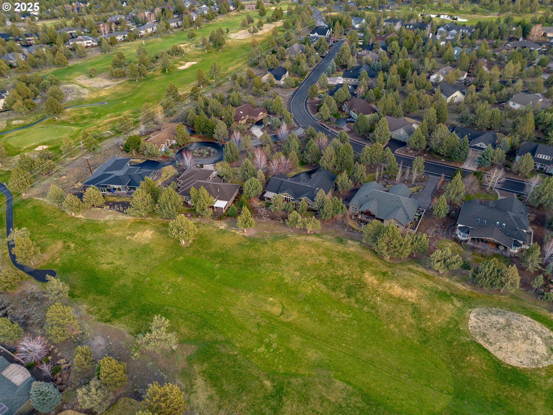 8830 Merlin Drive Redmond, OR 97756 - Photo 28 of 32 a view of a yard
