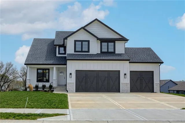 $600,000 | 1849 Arbor Trail, Liberty, MO 64068