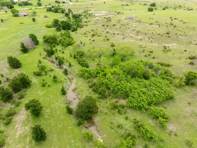 $1,840,000 | 12069 Fm-1602, Jonesboro, TX 76538