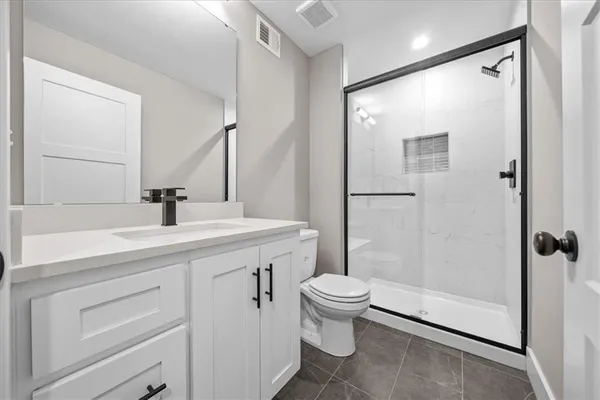 $499,000 | 720 Northeast Lone Hill Drive, Unit B, Lee's Summit, MO 64064