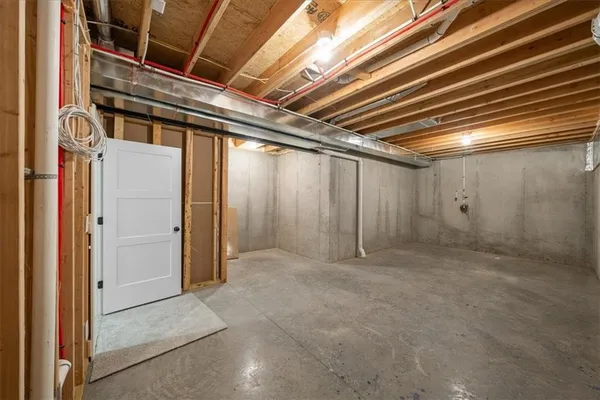 $499,000 | 720 Northeast Lone Hill Drive, Unit B, Lee's Summit, MO 64064