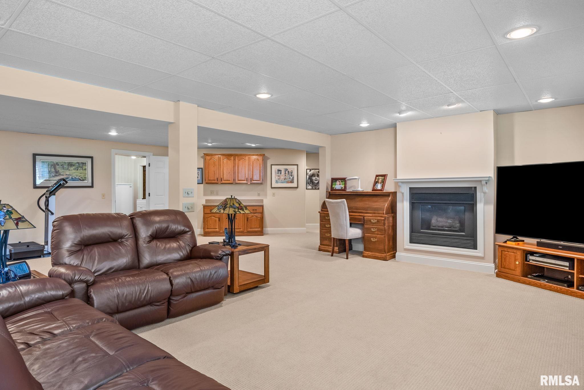 3351 East Ridge Drive Bettendorf, IA 52722 - Photo 28 of 44