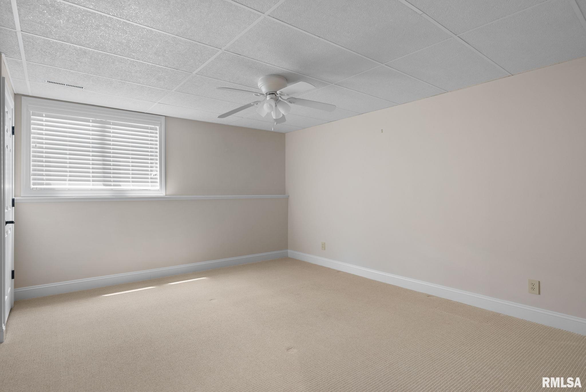 3351 East Ridge Drive Bettendorf, IA 52722 - Photo 32 of 44