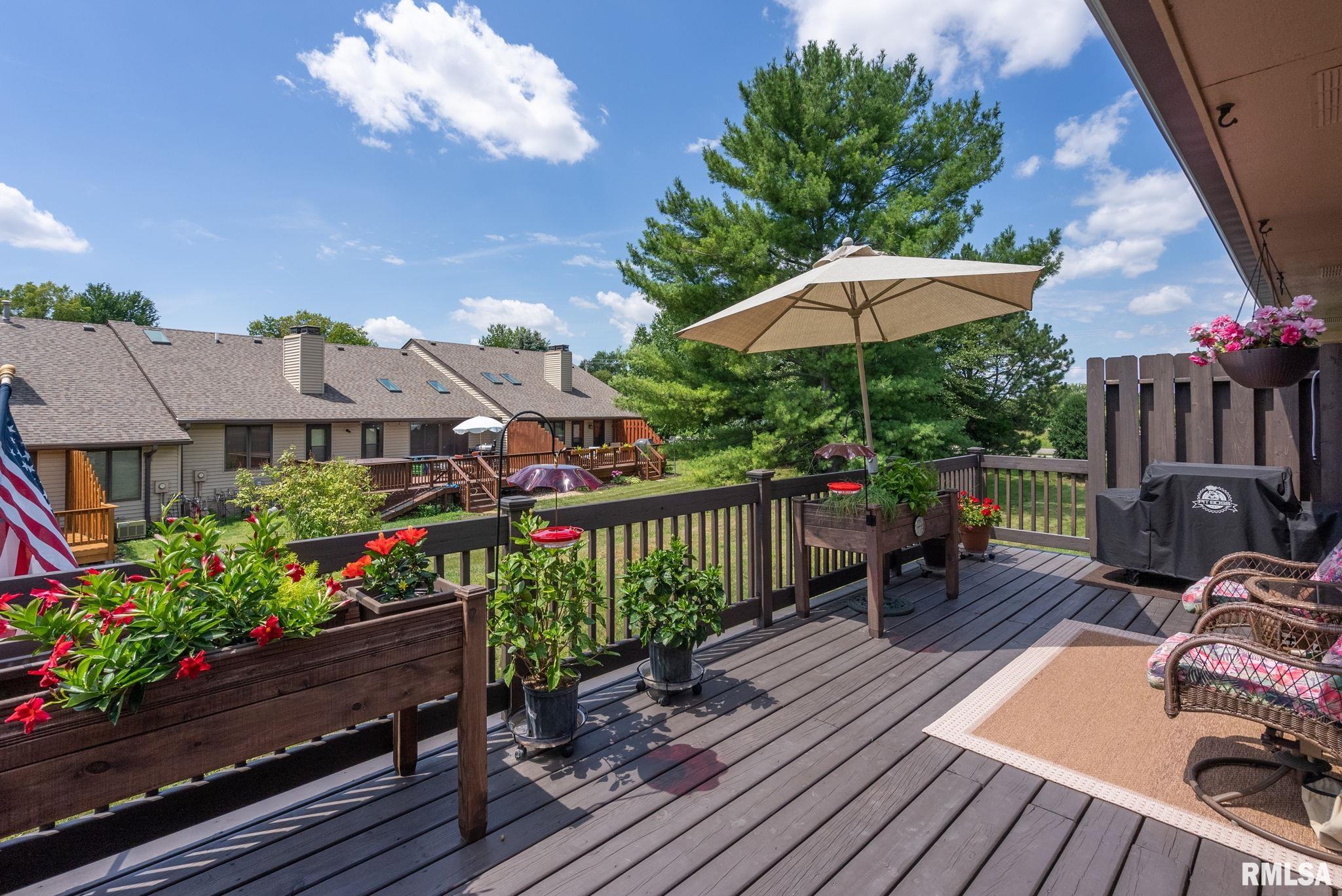 3351 East Ridge Drive Bettendorf, IA 52722 - Photo 38 of 44