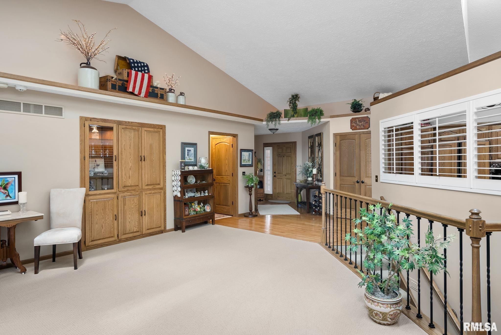 3351 East Ridge Drive Bettendorf, IA 52722 - Photo 10 of 44