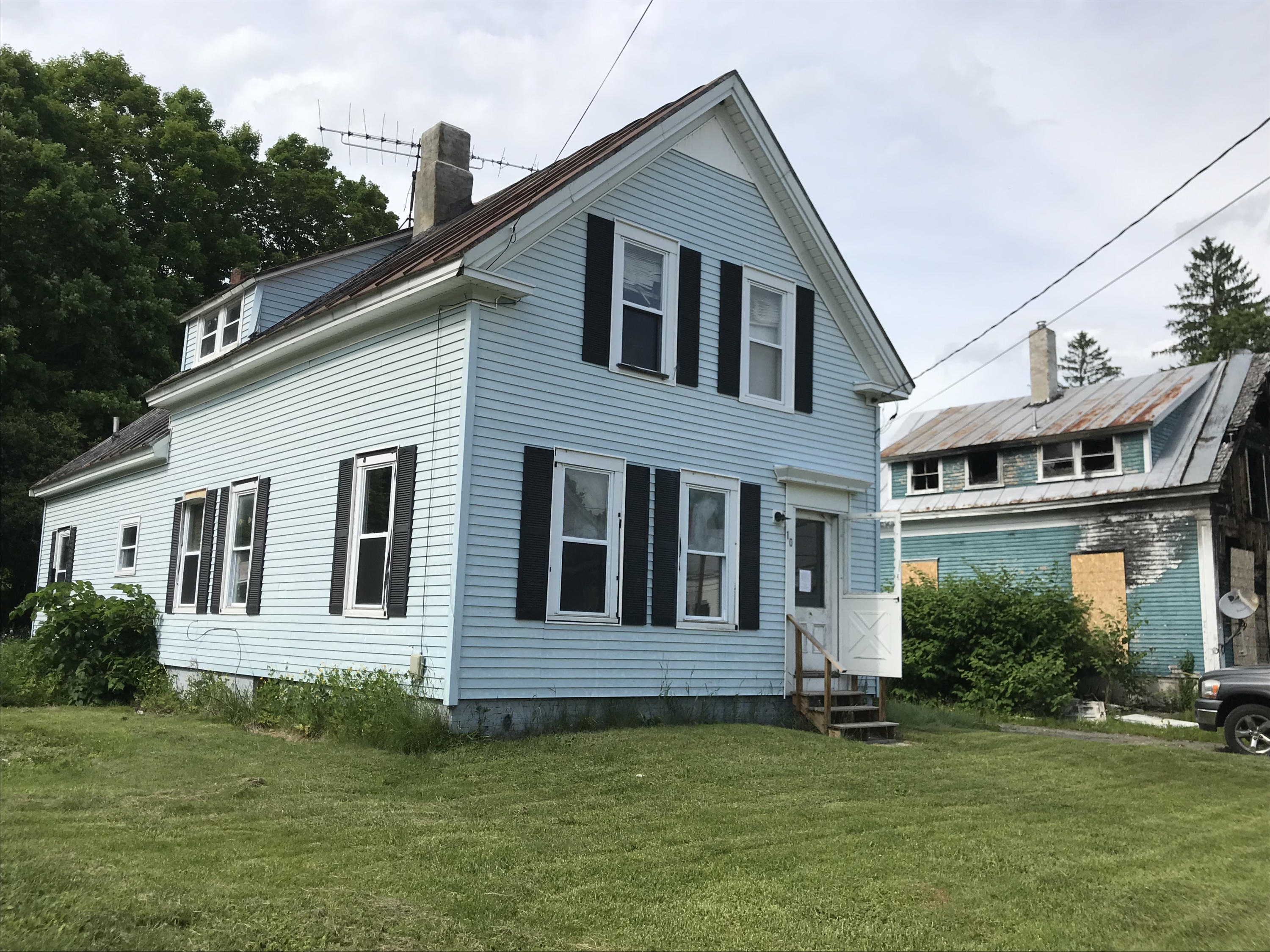 10 Madison Street Anson, ME 04958 - Photo 2 of 26 B89DFDE4-B09F-4C35-9A63-90E13E0A6C2F