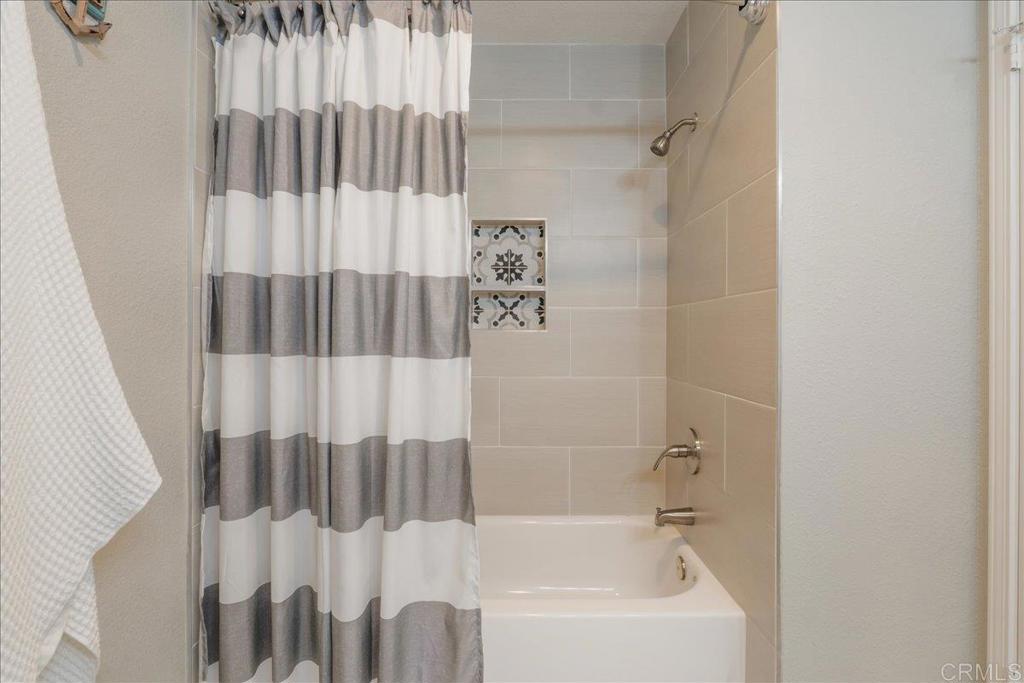 3631 Via Bernardo Oceanside, CA 92056 - Photo 26 of 38 a bathroom with a bathtub