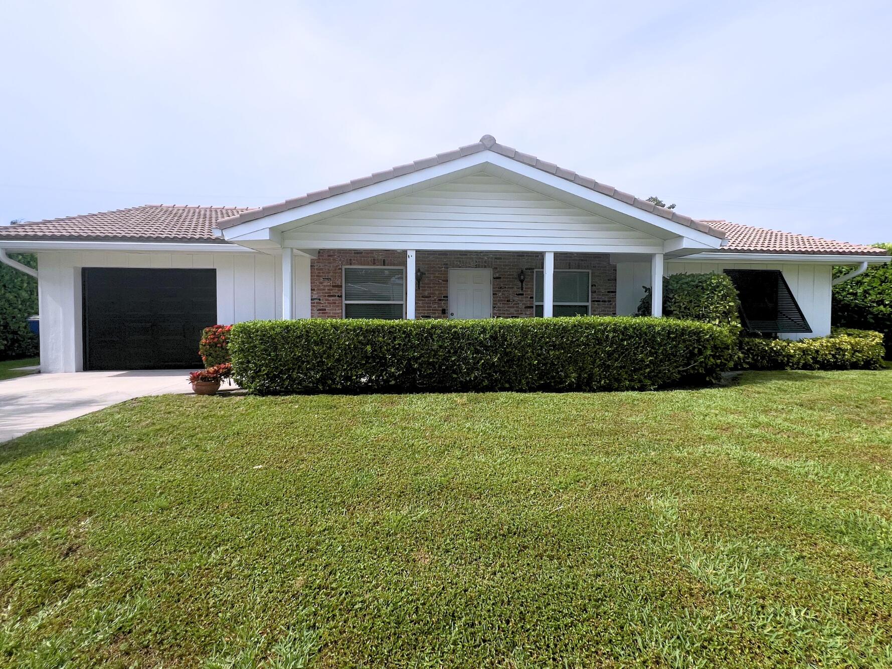 1260 Manor Drive Riviera Beach, FL 33404 - Photo 37 of 56 255