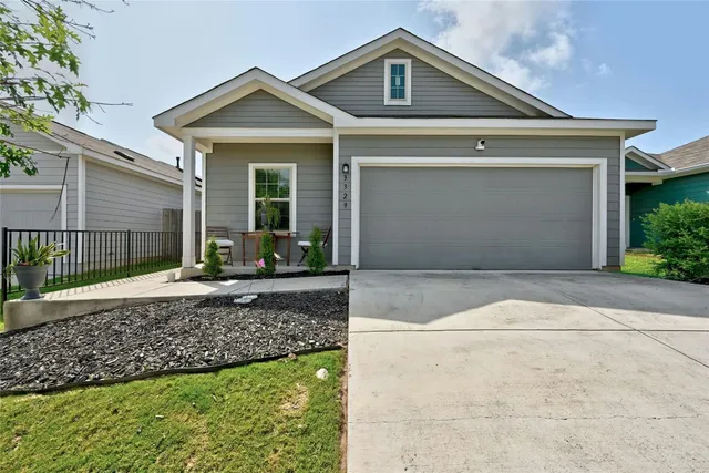 $1,900 | 3329 Colorado High Avenue, Austin, TX 78744