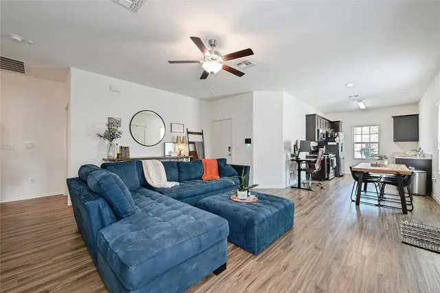 $1,900 | 3329 Colorado High Avenue, Austin, TX 78744