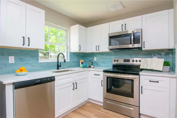 $3,000 | 3708 West Tyson Avenue, Tampa, FL 33611