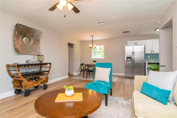 $3,000 | 3708 West Tyson Avenue, Tampa, FL 33611