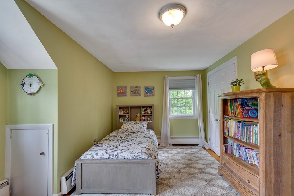516 Douglas Road Lowell, MA 01852 - Photo 16 of 26 Gallery Image 16