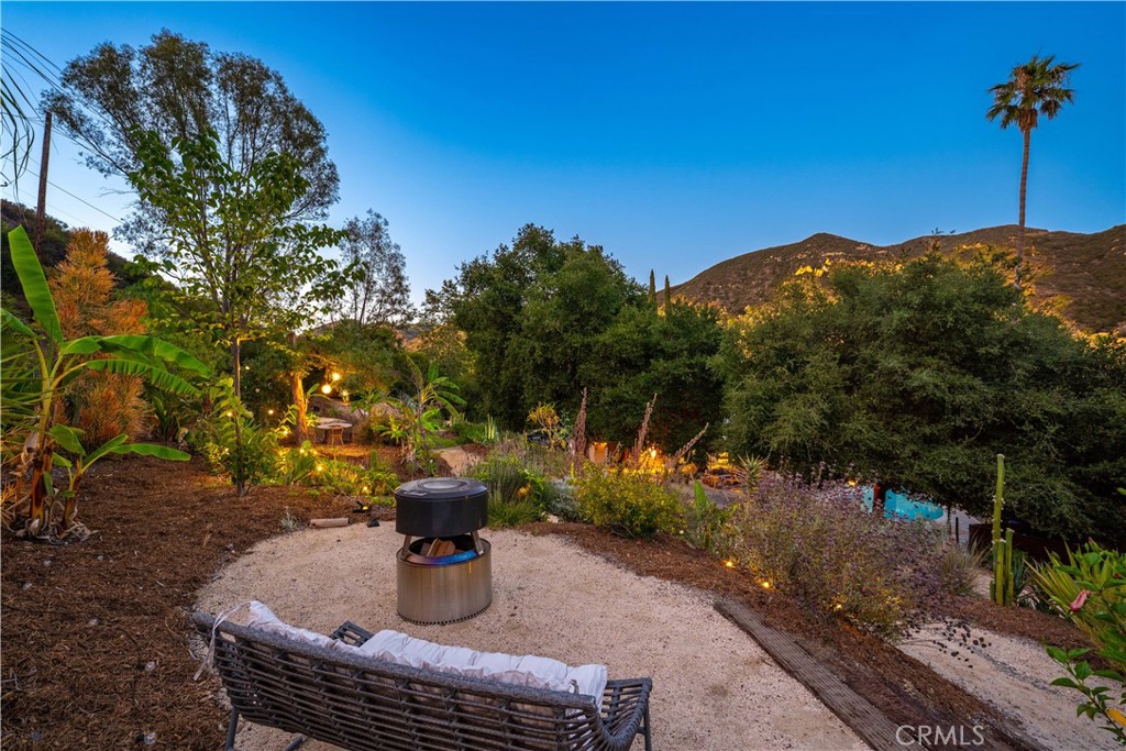 24537 Dry Canyon Cold Creek Road Calabasas, CA 91302 - Photo 17 of 27