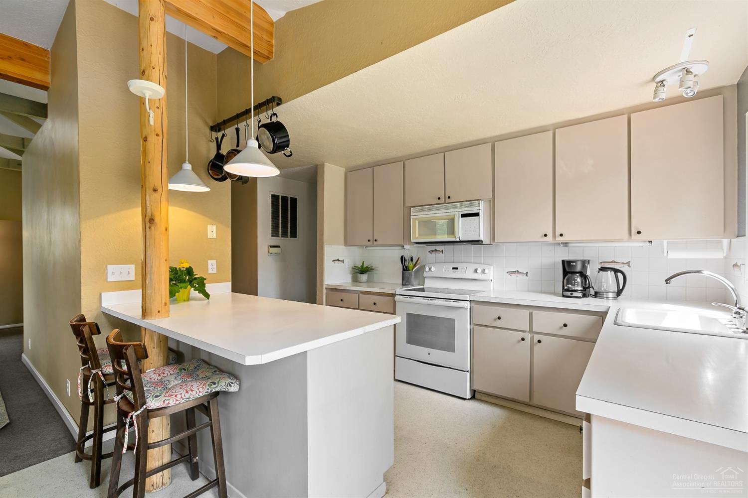 19005 Couch Market Road Bend, OR 97703 - Photo 12 of 22 Additional Photo