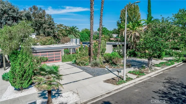 $4,300 | 18349 Hiawatha Street, Northridge, CA 91326