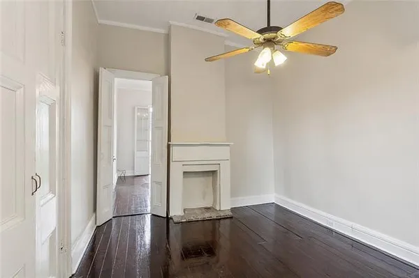 $1,650 | 2021 Burgundy Street, Unit REAR, New Orleans, LA 70116