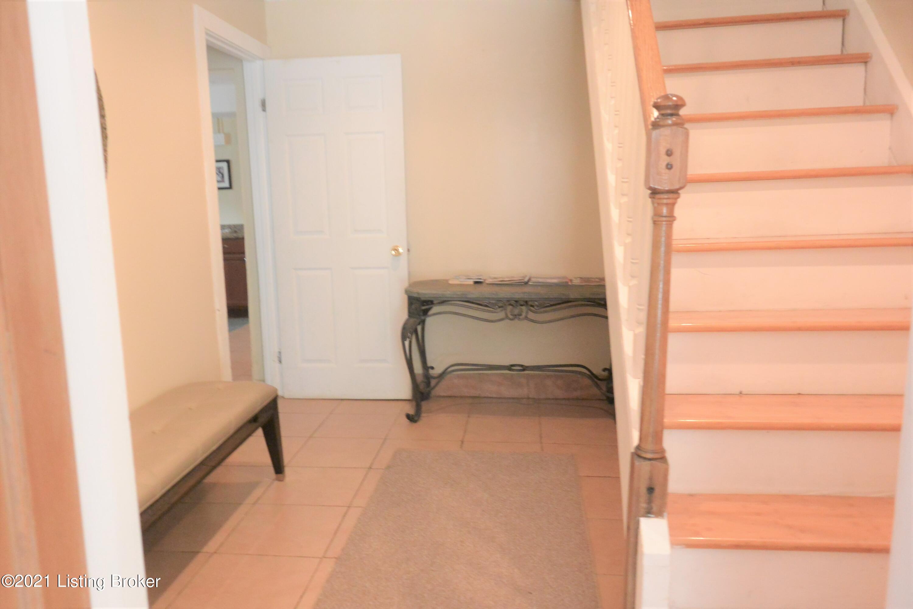 1418 Riverside Drive Prospect, KY 40059 - Photo 55 of 75 ENTRY ROOM