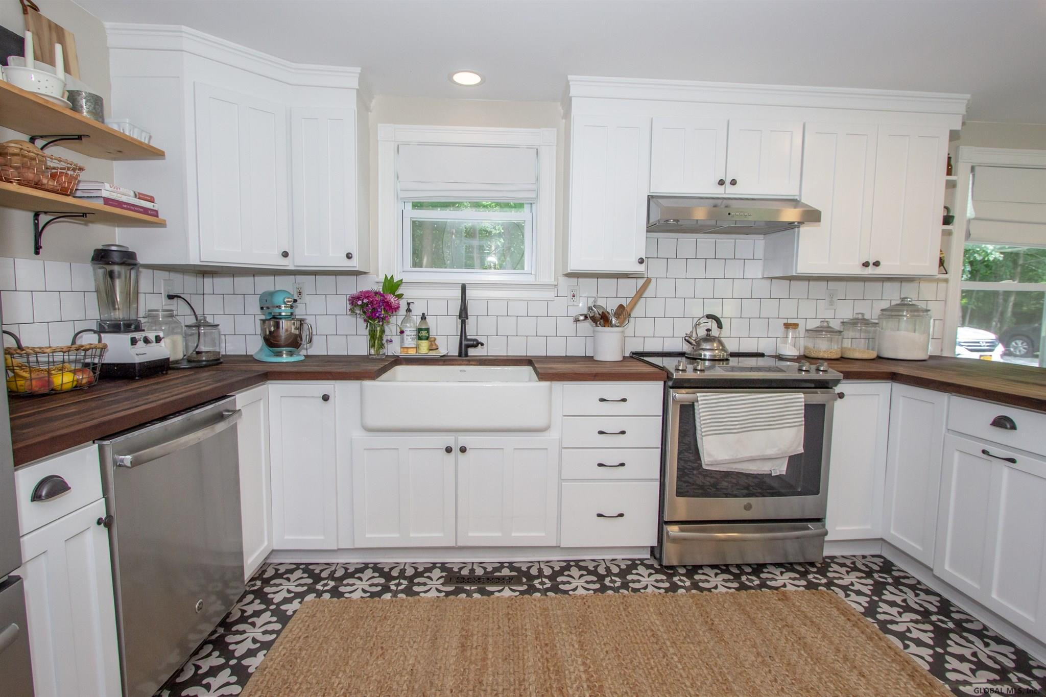 21 Meehan Road Mechanicville, NY 12118 - Photo 21 of 44 Photo 22