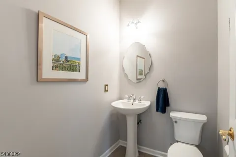 $575,000 | 3 Troon Drive, Newton, NJ 07860