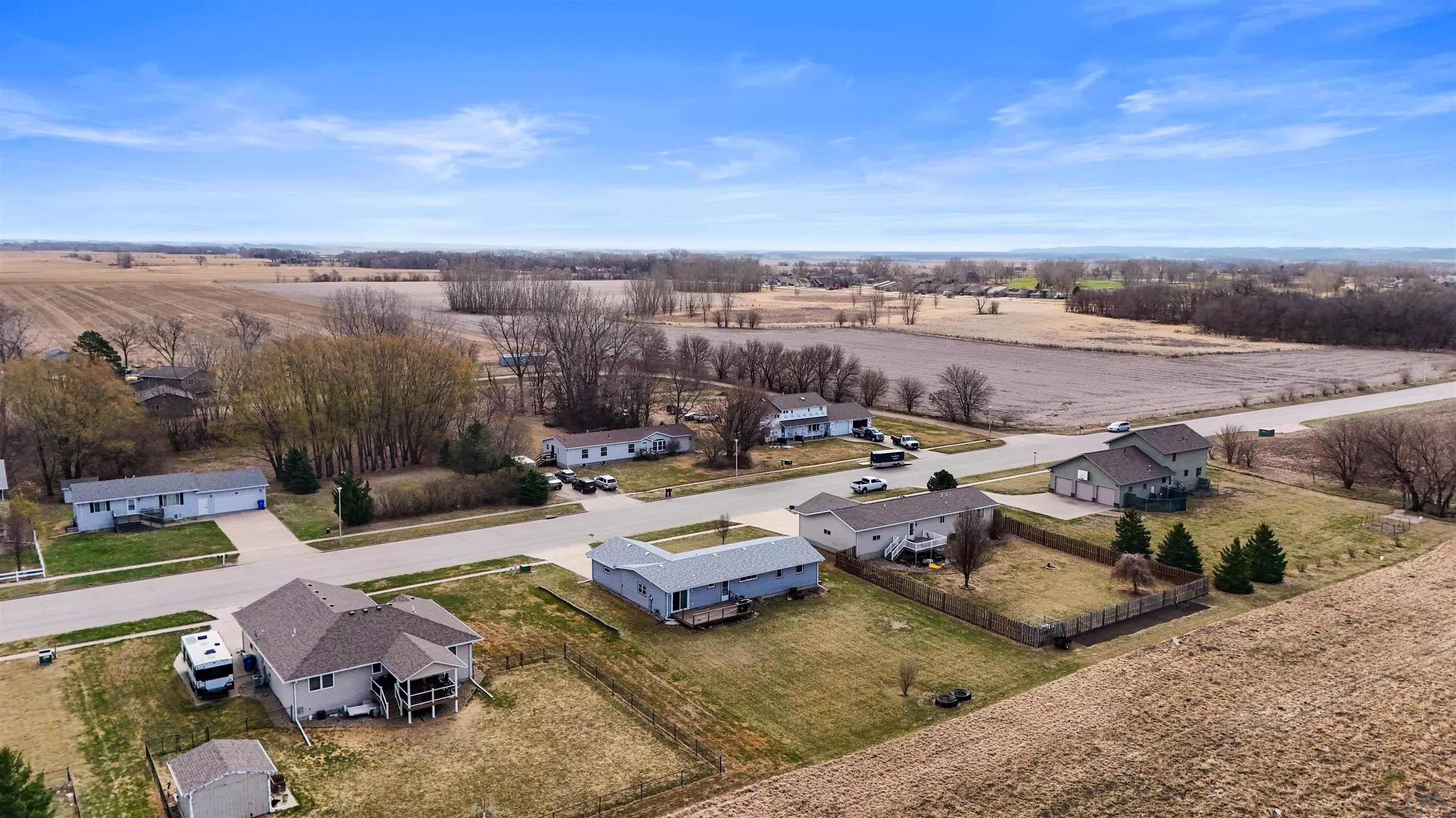 406 North Crawford Road Vermillion, SD 57069 - Photo 19 of 50 Gallery Image 19