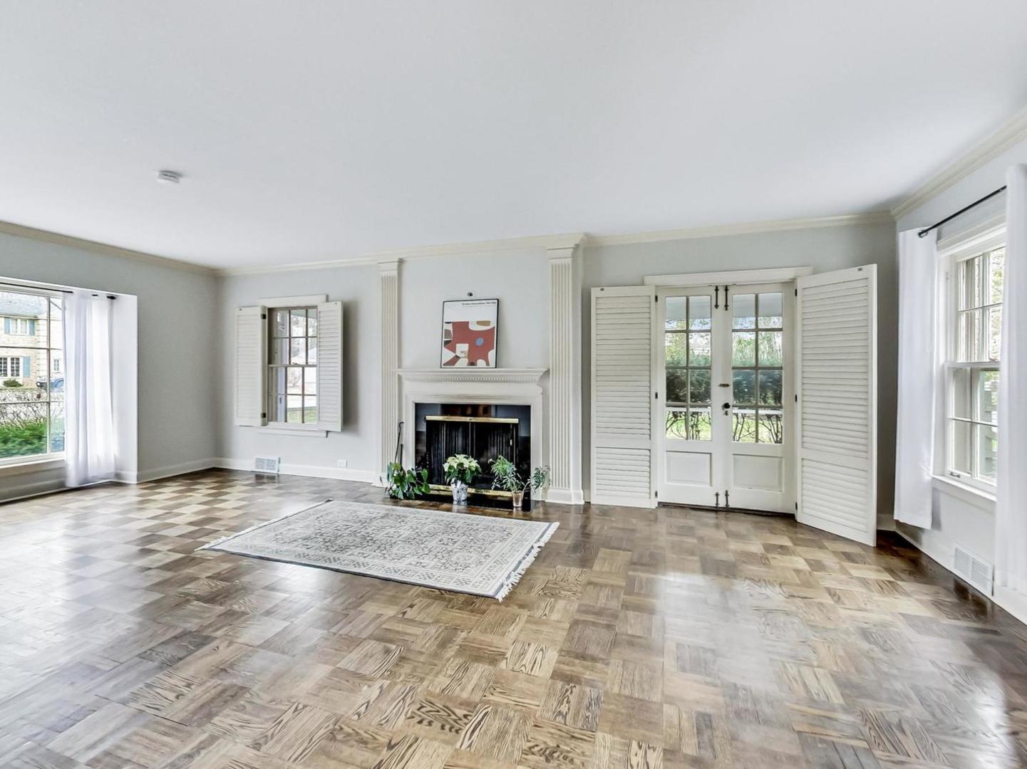 2929 Indianwood Road Wilmette, IL 60091 - Photo 2 of 28