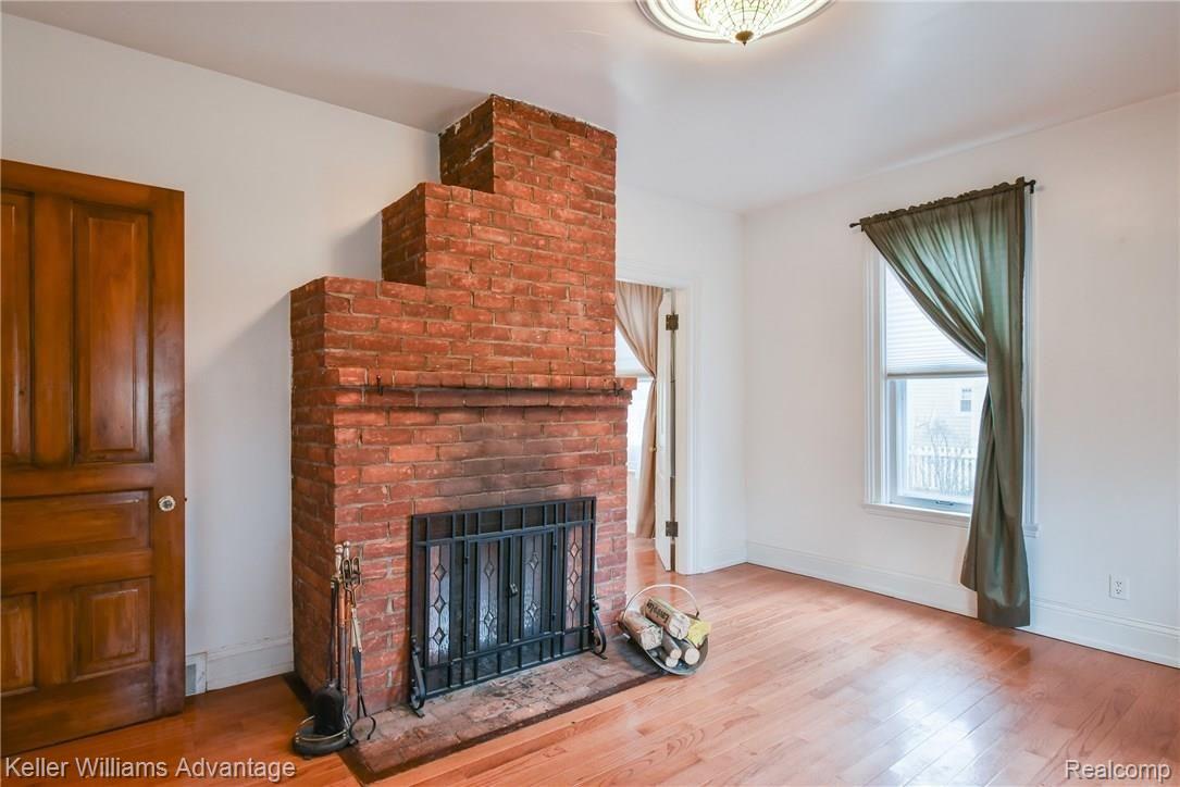 10010 Stark Road Livonia, MI 48150 - Photo 11 of 49 DSC_2753.jpg